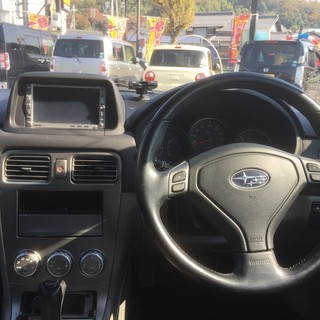 【４ＷＤ】★フォレスター★ターボ車！★ＥＴＣ！★オートエアコン！★前席シートヒーター！の画像
