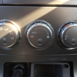 【４ＷＤ】★フォレスター★ターボ車！★ＥＴＣ！★オートエアコン！★前席シートヒーター！の画像