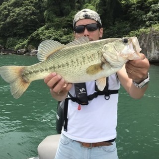 一緒にバス釣りしませんかぁぁぁ？