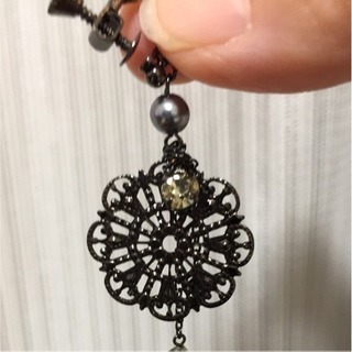 お花のモチーフのイヤリング♪の画像