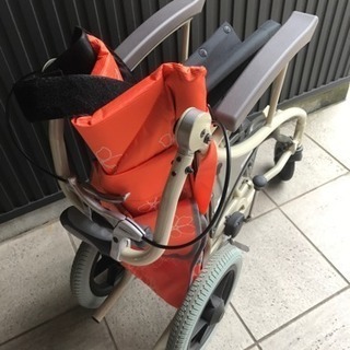 【美品】あい&ゆうき 歩行補助兼用車椅子12インチAY12-35の画像