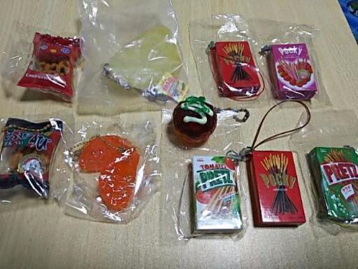 ガチャガチャ色々10個(’-’*)♪(送料込の価格)