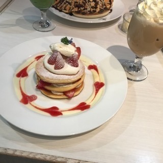 甘いモノ好きな人一緒に食べにいきましょう〜❣️❣️