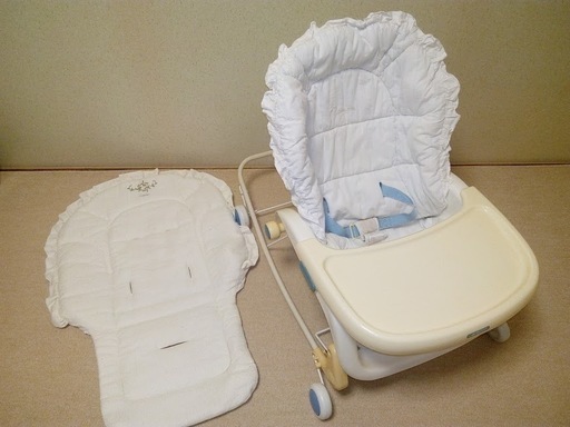 Combi コンビ プルメアLX ベビーラック バウンサー ゆりかご (やまー