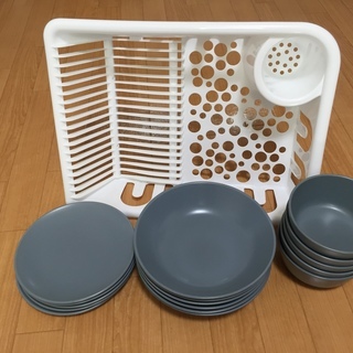 イケアIKEA ディナー食器セット　DINERA/ディネーラ　グレーブルー　中古　欠品あり　＋　水切り の画像