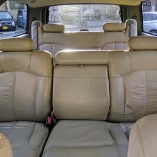 シボレー サバーバン LT 44260mile V8 5300cc 2000年モデル Max8人乗り レザーシート 1,3ナンバー可 並行輸入車 ETC,ナビ,HIDイカリング有の画像
