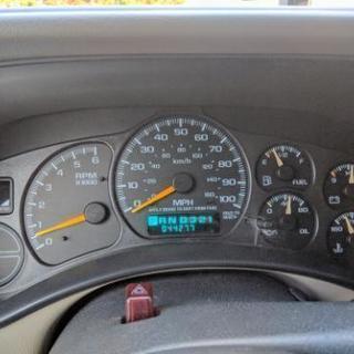 シボレー サバーバン LT 44260mile V8 5300cc 2000年モデル Max8人乗り レザーシート 1,3ナンバー可 並行輸入車 ETC,ナビ,HIDイカリング有の画像