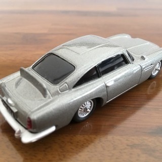 アストンマーチン DB5 プルバックミニカー 【中古品】の画像