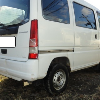 ☆彡サンバーバン４ＷＤ！スタッドレス７部山タイヤ１６ｙ燃費の５ＭＴ！！検３１年１月迄！の画像