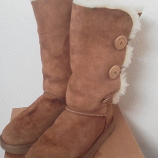 値下下！！美品アグブーツ UGG ベイリーボタン1873