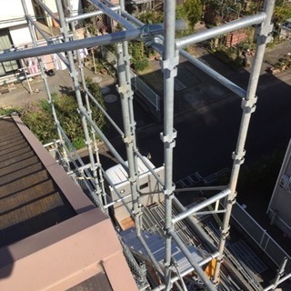足場組み立て解体作業員の画像