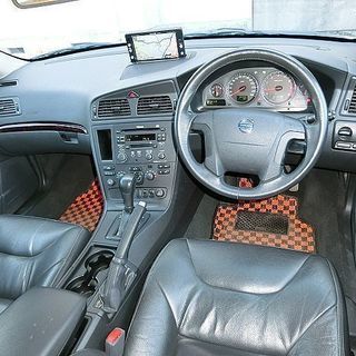 ★ご成約★■極上■平成１６年式■V70■中期型■走行たった６万K■1オナ■禁煙■ディーラー整備■車庫保管■本革シート■KAROマット■ストラーダナビ■オイル交換済■  の画像