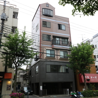 駅徒歩3分、6階建て一軒家、国際交流シェアハウス - 杉並区