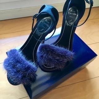 値下げします！レネ・カオヴィラ ミンクファーサンダル