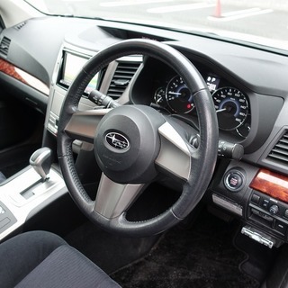 アウトバック　車検31年2月　４ＷＤ　総額68万円の画像