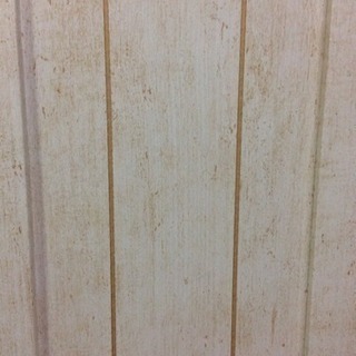 レトロ感のある食器棚の画像