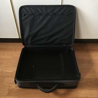 軽量 ビジネスバック 大容量 書類かばん / 商談 出張 旅行 多目的利用鞄 / グレー ショルダーベルト欠品 / 中古品の画像