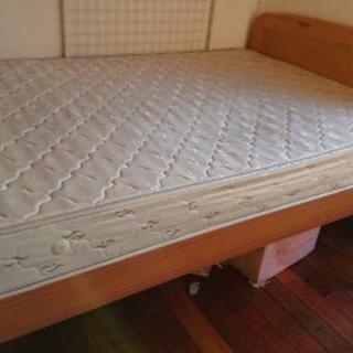 【美品】セミダブル★マットレス付き