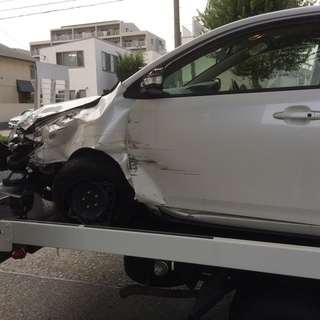 無料！！不動車・事故車・不要な自動車等・バイク等引取致します。☆ − 愛知県