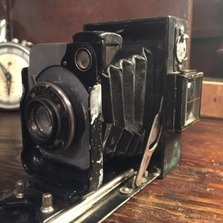 古いカメラ  オブジェの画像
