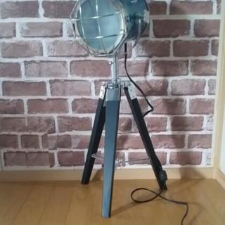 フロアーライト