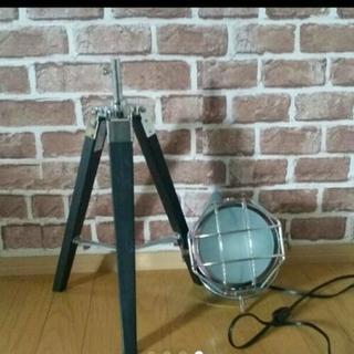 フロアーライトの画像