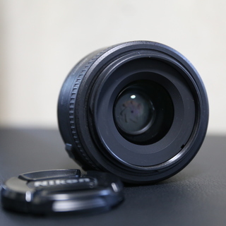 ニコン純正 35mm F1.8  初めての単焦点にぴったり！軽量で明るいレンズの画像