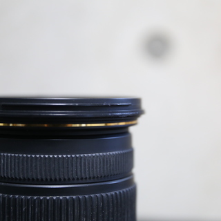 【値下げ】 F2.8 の標準ズームレンズ　SIGMA ニコン用 17-50mm F2.8 EX DC OSの画像