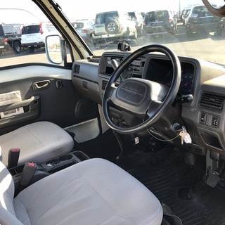 キーレス、Pウィンドウ付！Tベルト交換済！人気のサンバーバン！車検付可！早い者勝ち！の画像