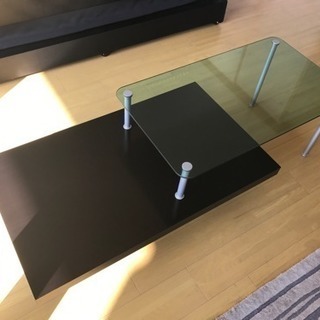 海外製のカッコイイ★コーヒーテーブルの画像