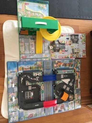 ◆早いもの勝ち中古トミカ3点セット お出かけに◆