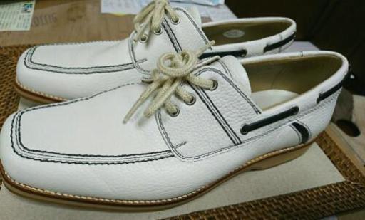 新品同様BURBERRY バーバリー ローファー ホワイトベージュ26.5