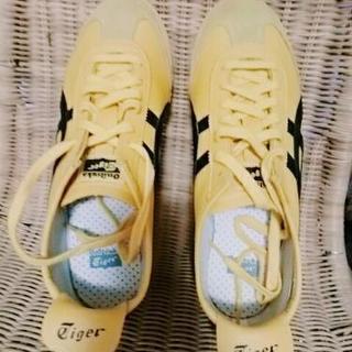 さらに値下げ！オニツカタイガー メキシコ66 イエロー×ブラックの画像