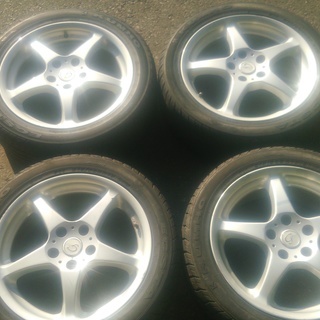 中古夏タイヤ4本set kumho X4 215,50zr17 取付も賜ります！