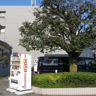 末広がりの8番　住友グループ施工　ハイグレードマンション「コンフリエ八幡町」駐車場です。の画像