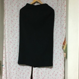ワールド 黒のスカート