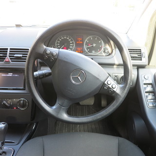 2011年製ベンツA180（W169後期）10.1万キロ 車検2018年8月 地デジ・Bカメラ付きの画像