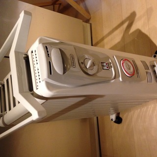 デロンギ製　オイルヒーター