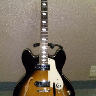Epiphone casino エピフォンカジノV／S Bigsby搭載の画像