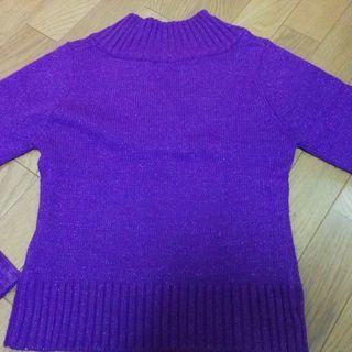 美品✨パープルラメいり　あったかニット　Mの画像
