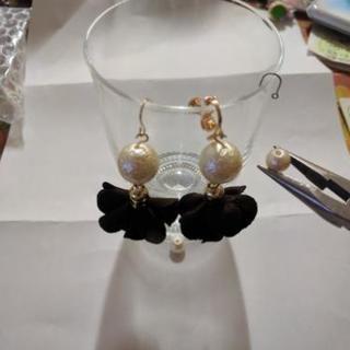 ピアス、イヤリング作ってみませんか？