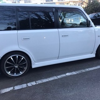 B b ホワイト格安の画像