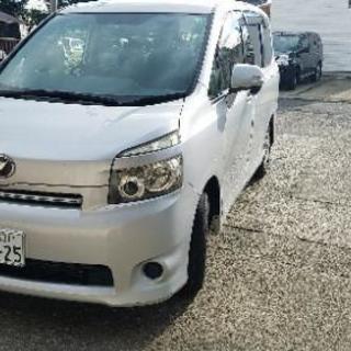 ヴォクシー✨車検H30年10月まで❗の画像