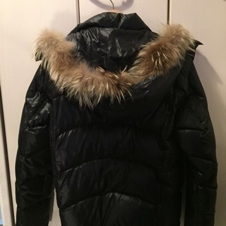 【値下げ！まとめ買い値引あり】FRED PERRY(フレッドペリー)ファー付きダウンジャケットの画像