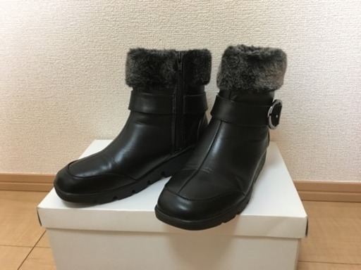 ショートブーツ
