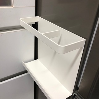 マグネット式サランラップ立ての画像