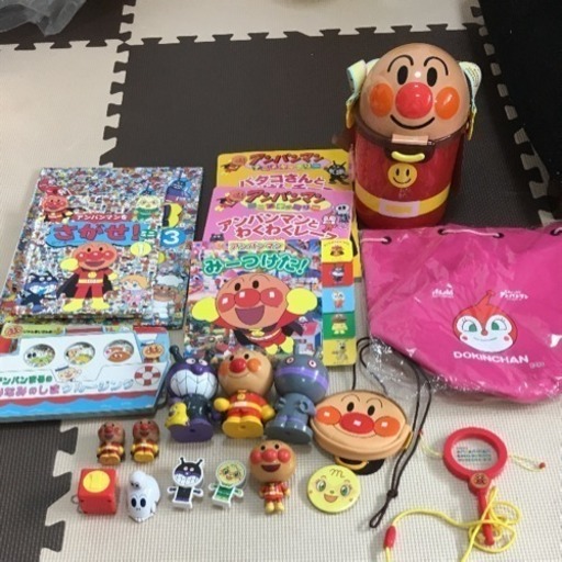 アンパンマングッズの色々詰め合わせセットです。