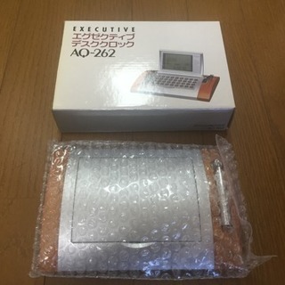 卓上ワールドアラームクロックカレンダー 計算機能付 新品未使用の画像