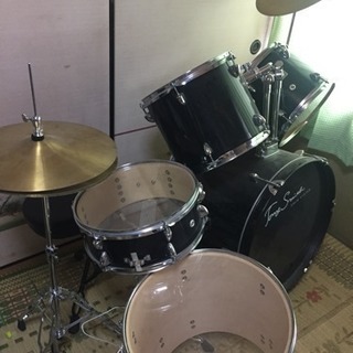 Tony Smith ドラムセットの画像