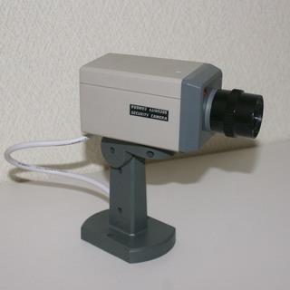 センサー付　ダミー防犯カメラ の画像